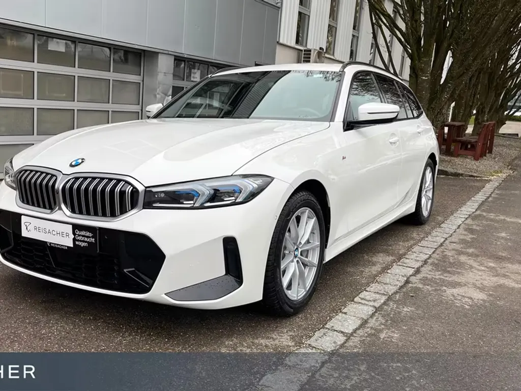 BMW 330