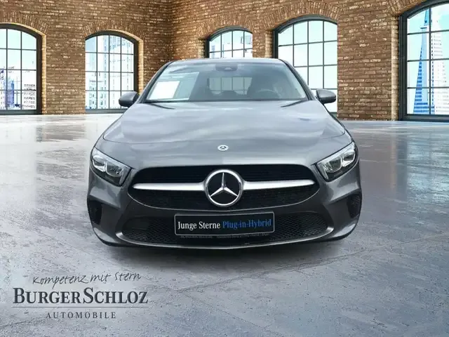 Mercedes-Benz A 250