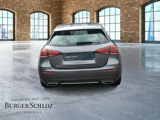 Mercedes-Benz A 250