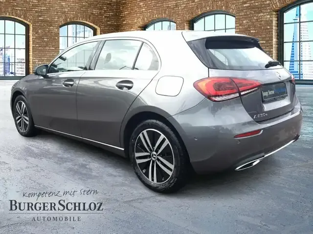 Mercedes-Benz A 250