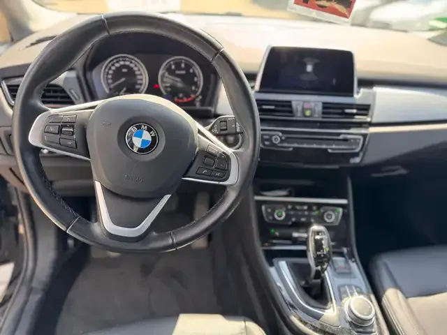 BMW 220