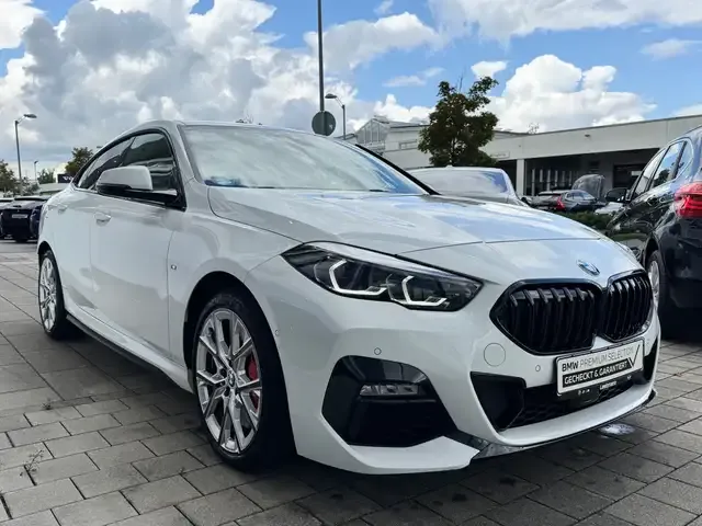 BMW 220