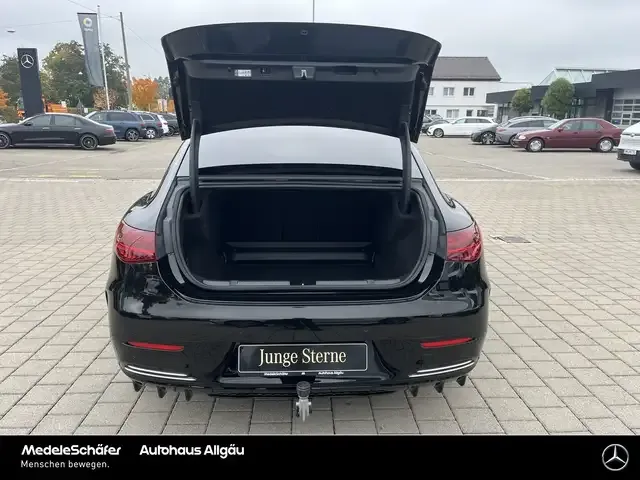 Mercedes-Benz EQE 300