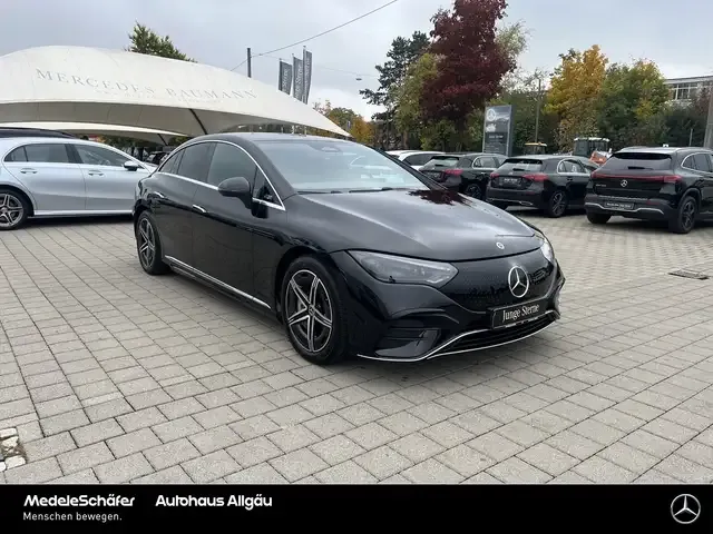 Mercedes-Benz EQE 300