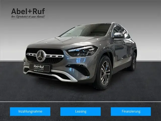 Mercedes-Benz GLA 200