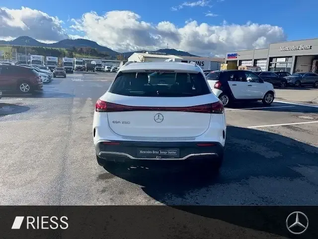 Mercedes-Benz EQA 250