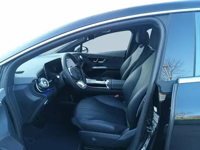 Mercedes-Benz EQE 300