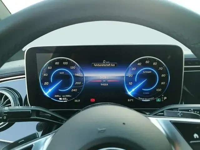 Mercedes-Benz EQE 300