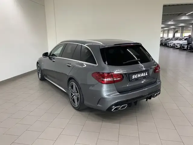 Mercedes-Benz C 63 AMG