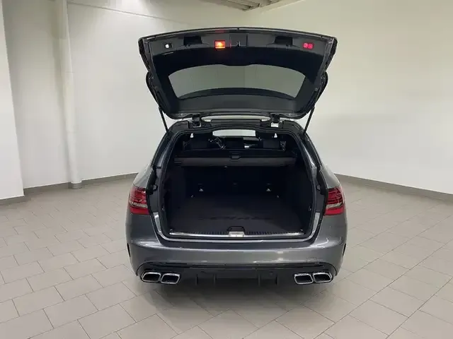 Mercedes-Benz C 63 AMG