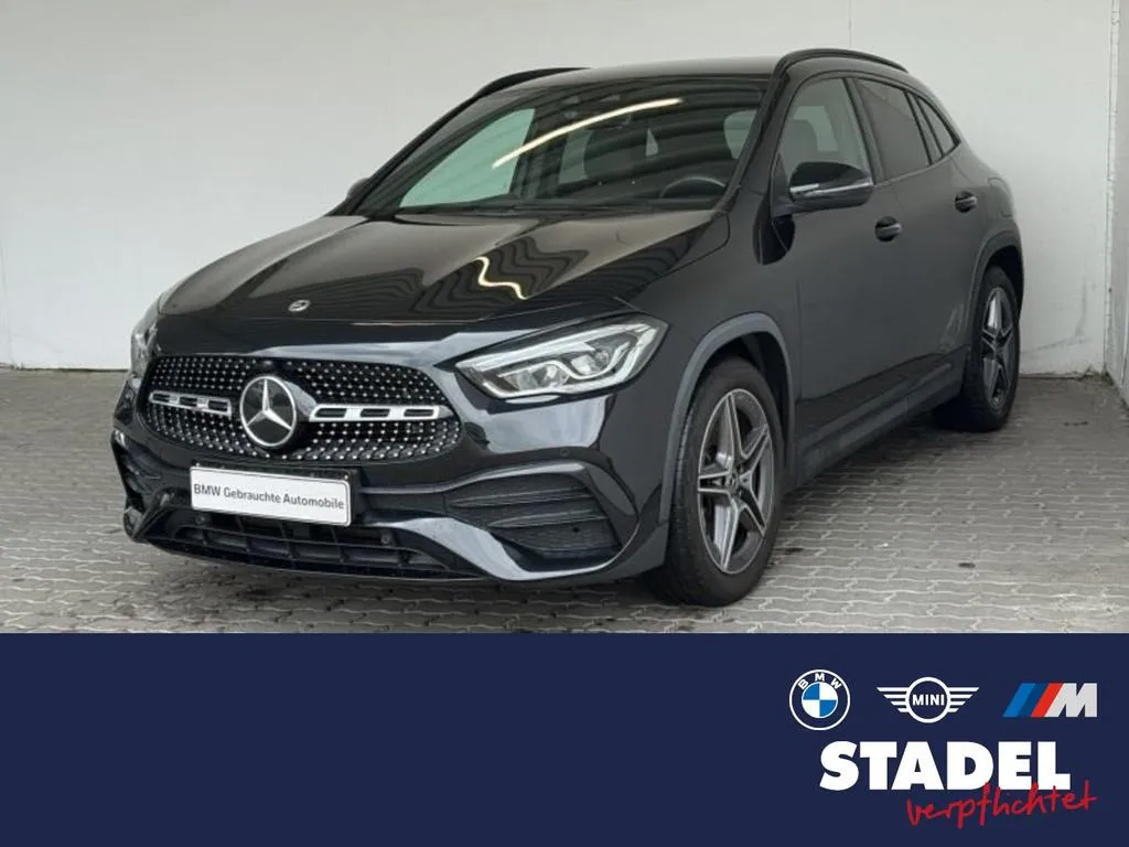 Mercedes-Benz GLA 220