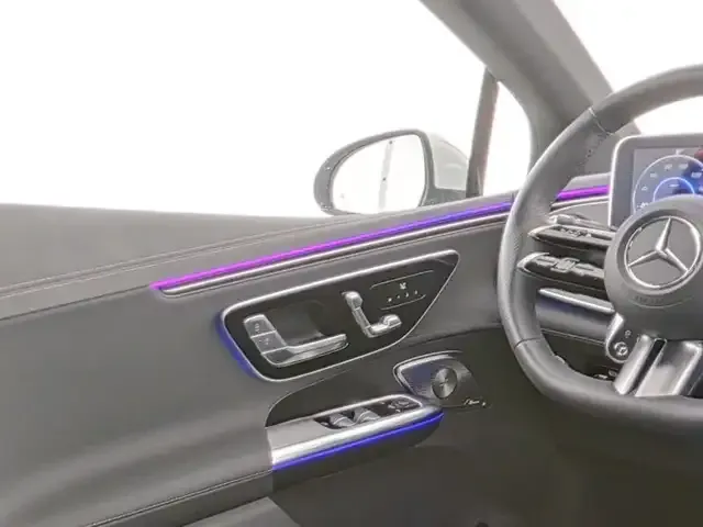 Mercedes-Benz EQE 300