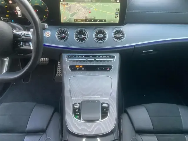 Mercedes-Benz CLS 220
