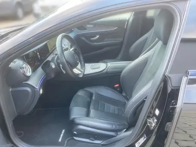 Mercedes-Benz CLS 220