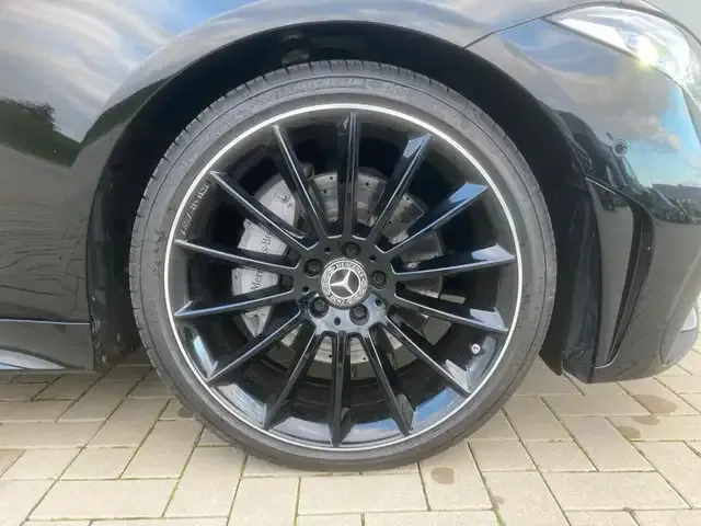 Mercedes-Benz CLS 220