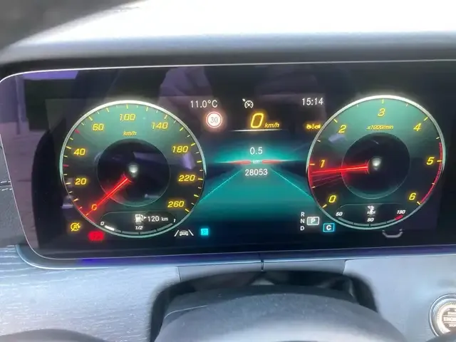 Mercedes-Benz CLS 220