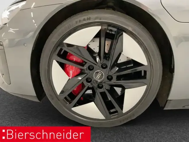 Audi RS e-tron GT