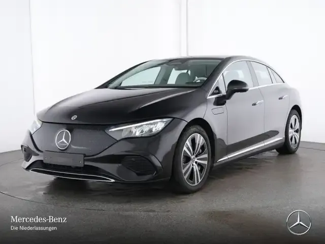 Mercedes-Benz EQE 300