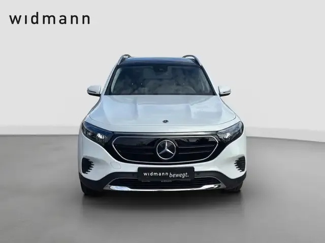 Mercedes-Benz EQB 300
