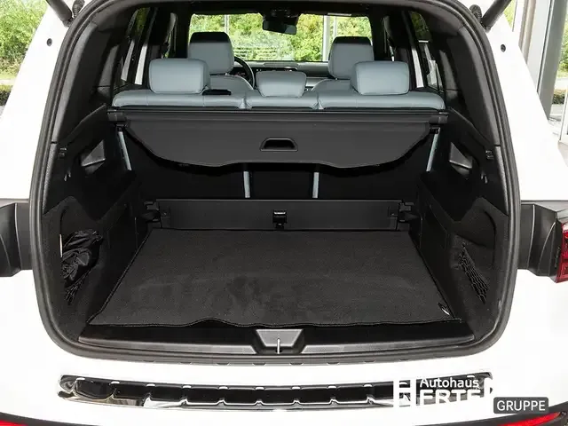 Mercedes-Benz GLB 180