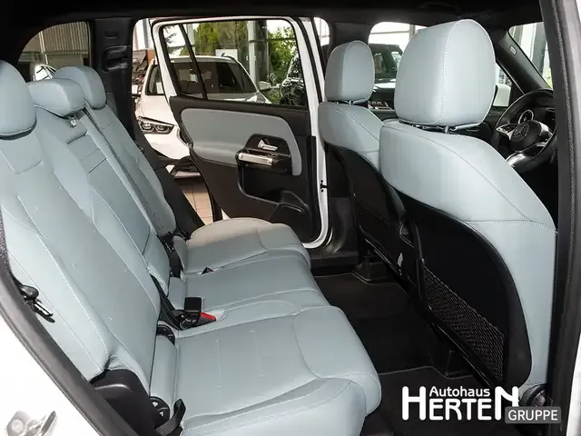 Mercedes-Benz GLB 180