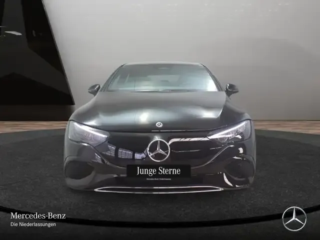 Mercedes-Benz EQE 300