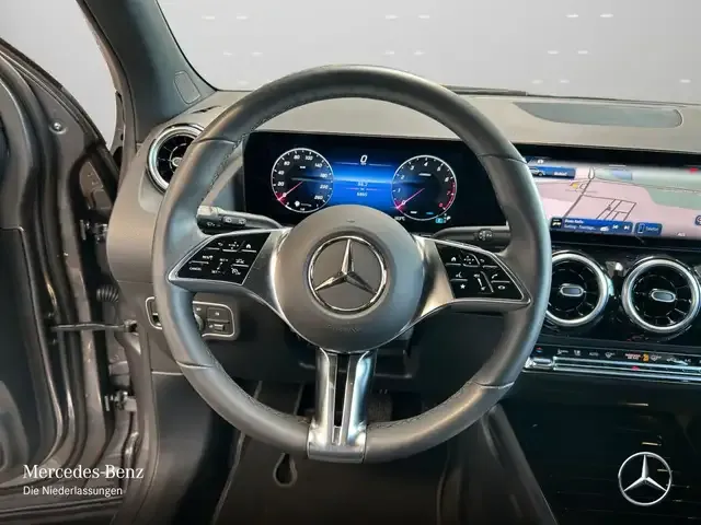 Mercedes-Benz GLA 180
