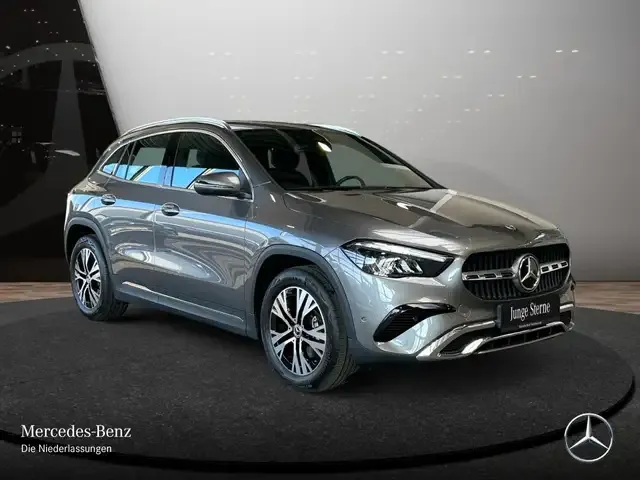 Mercedes-Benz GLA 180