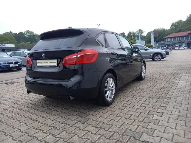 BMW 220