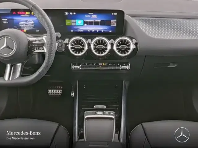 Mercedes-Benz EQA 300