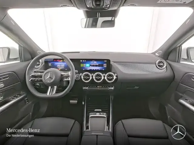 Mercedes-Benz EQA 300