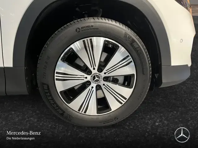 Mercedes-Benz EQB 250