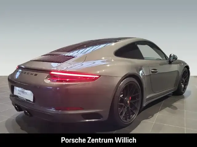 Porsche 991
