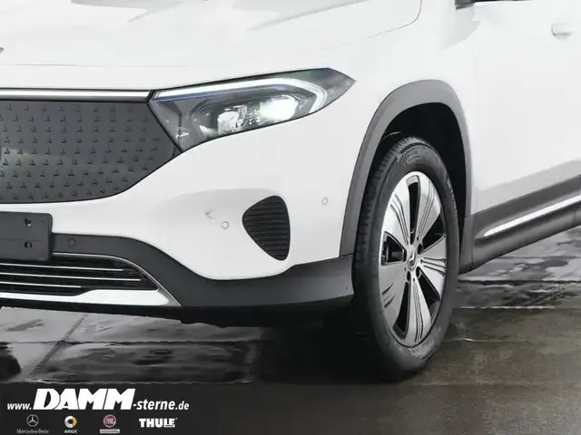 Mercedes-Benz EQB 300