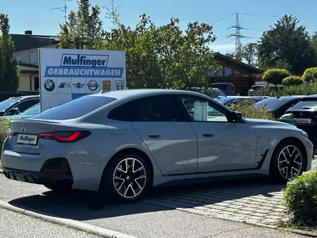 BMW 440