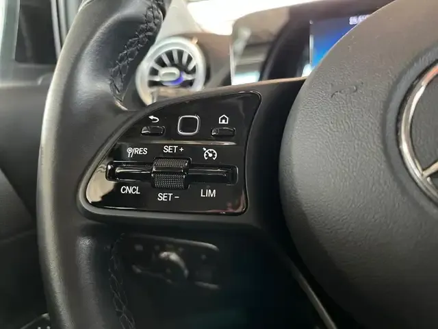 Mercedes-Benz B 250