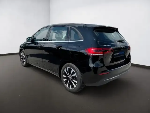 Mercedes-Benz B 250