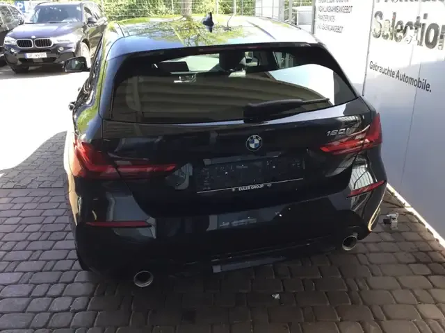BMW 120