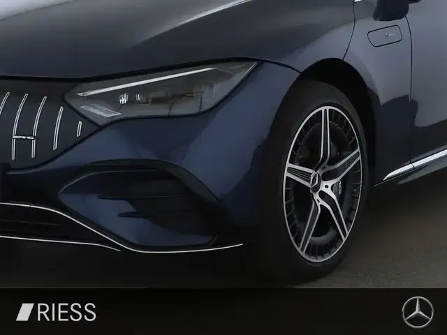 Mercedes-Benz EQE 43
