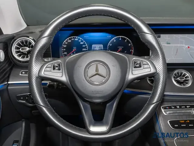 Mercedes-Benz E 200