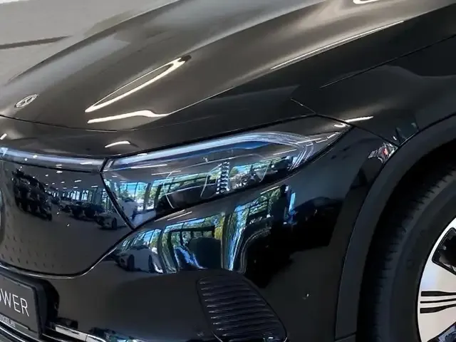 Mercedes-Benz EQA 300