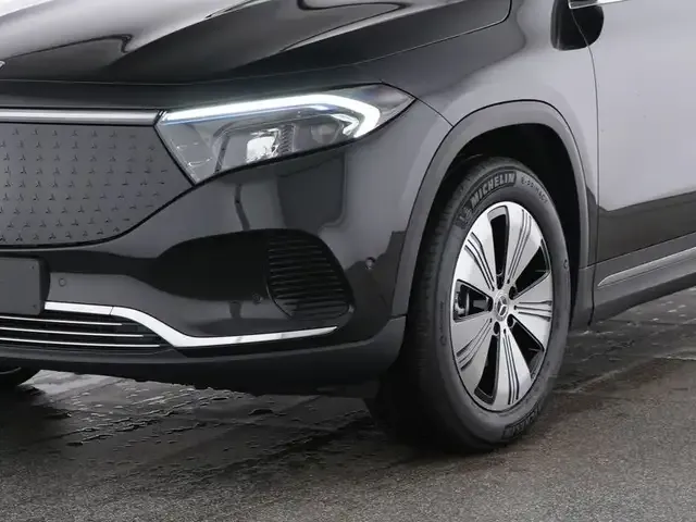 Mercedes-Benz EQA 300