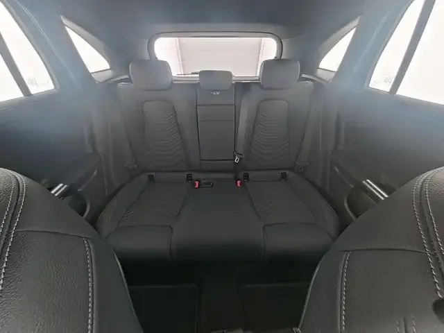 Mercedes-Benz EQA 300