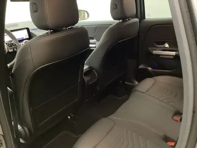 Mercedes-Benz GLA 180