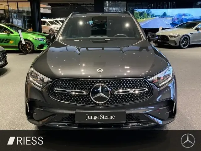 Mercedes-Benz GLC 220