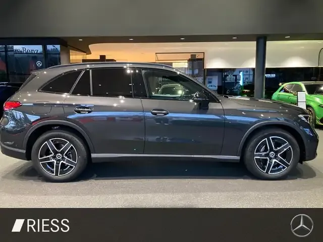 Mercedes-Benz GLC 220