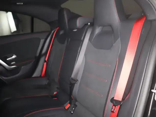 Mercedes-Benz CLA 45 AMG