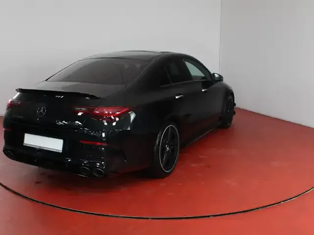 Mercedes-Benz CLA 45 AMG