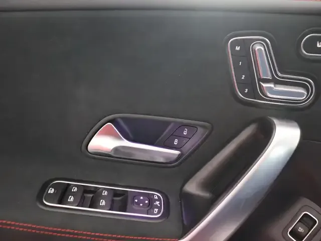 Mercedes-Benz CLA 45 AMG