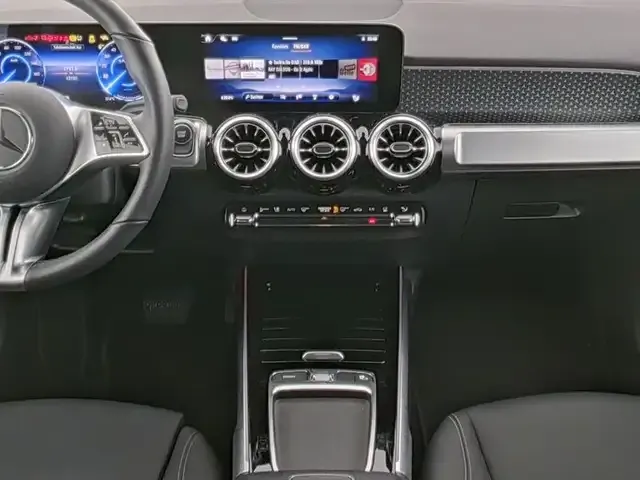 Mercedes-Benz EQB 300